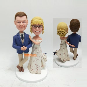 Custom Wedding Cake Topper Figurine: Handmade Bobblehead Couple