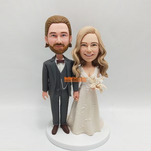 Cake Toppers wedding bobblehead, cake topper wedding Figurine, bobble head wedding, Personalized Wedding cake topper bride and groom - K737