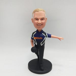 Custom Bowling Bobblehead: Personalized Figurine Cake Topper