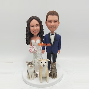 Personalized Wedding Cake Topper: Custom Bride and Groom Bobbleheads