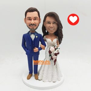 Custom Wedding Cake Topper Bobbleheads: Personalized Couple Figurine