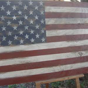 Distressed American Flag wall decor-24&quot; x 17&quot;/Americana/Patriotic/Red White Blue