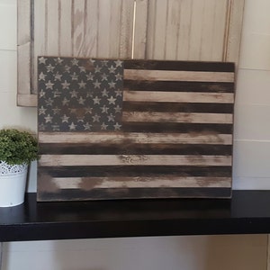 Distressed Black and White American flag wall decor-52&quot; x 28&quot;/Patriotic/Americana