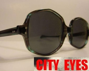1970s Big Eyes Tortoise vintage optical frames eyeglasses eye glasses sun sunglasses eyewear eye wear tortoise smoke blue green