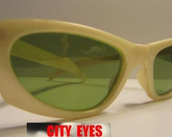 1950s Polaroid Cool Ray Sunglasses vintage Retro Mid Century