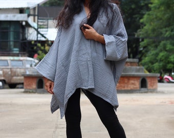 Oversized Cotton Crinkle Bluse: Hellgrau, Tiefer V-Ausschnitt