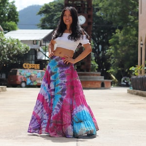 Tie-dye rok / Boho tie-dye rok / lange rok / lange boho rok / maxi rok / rok over de volledige lengte / Boho strandrok / bescheiden rok /