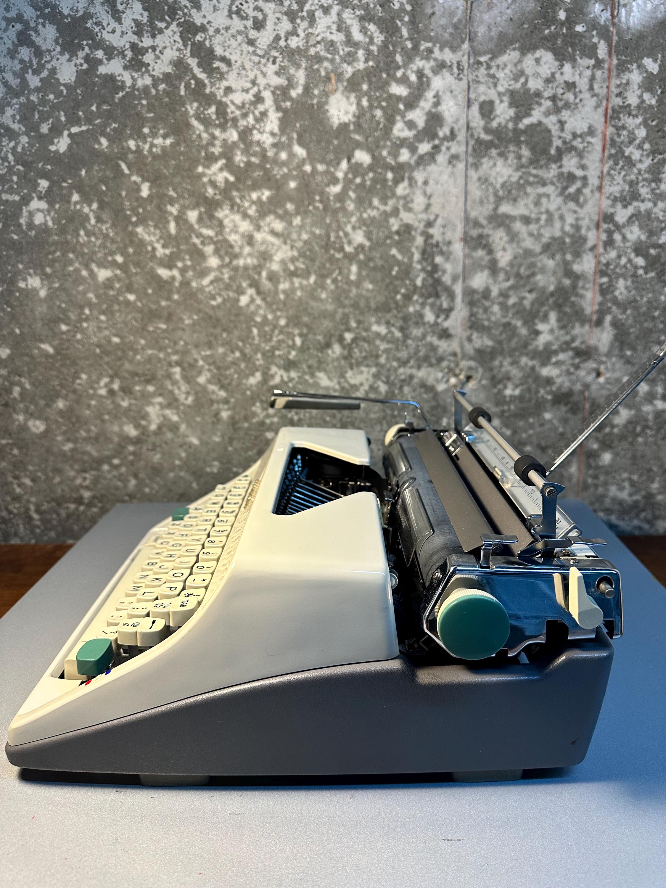 ヴィンテージ オリンピア SM9 タイプライター - Etsy 日本