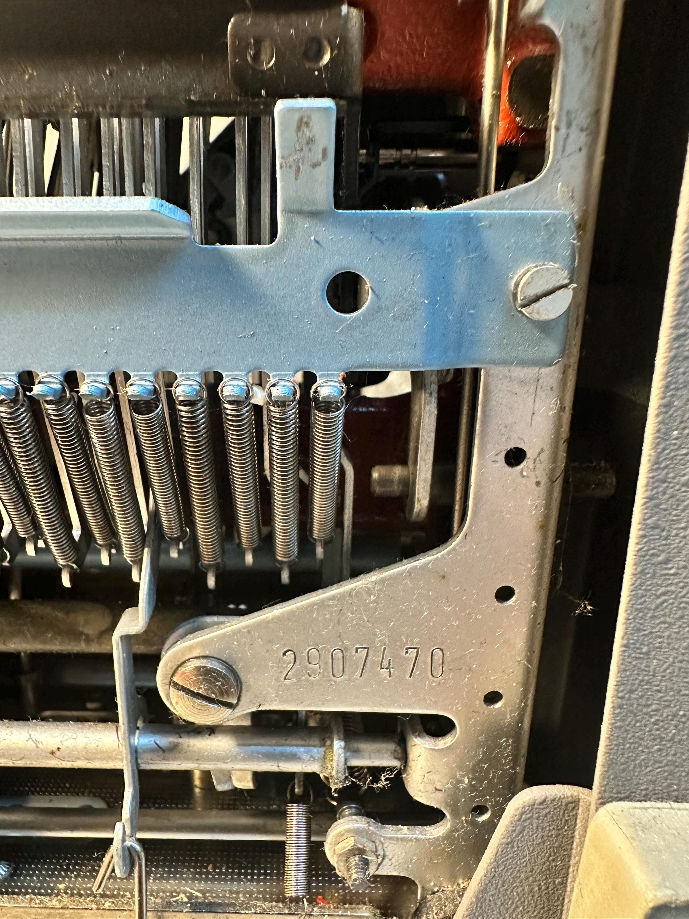 ヴィンテージ オリンピア SM9 タイプライター - Etsy 日本