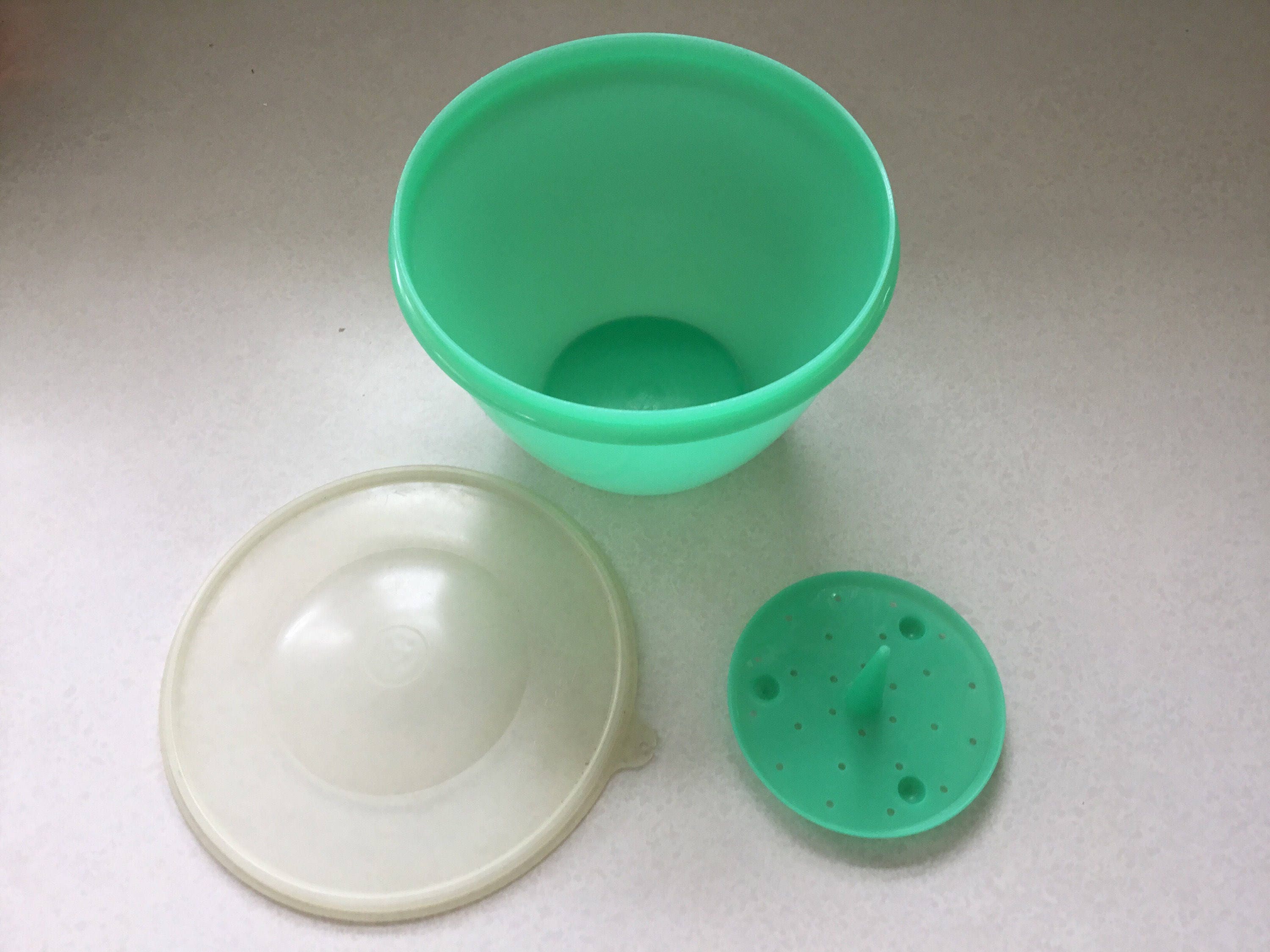 Tupperware Green Lettuce Keeper with Lid and Insert Spike - household items  - by owner - housewares sale - craigslist