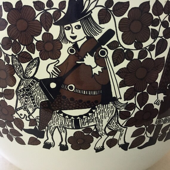 Vintage Medieval Enamel Bowl * Finel Arabia of Finland * Kaj