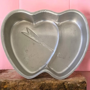 Vintage Double Heart Valentine Cake Pan