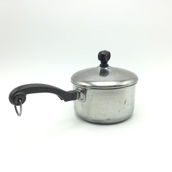 1 Qt. Vintage Farberware Saucepan With Lid 