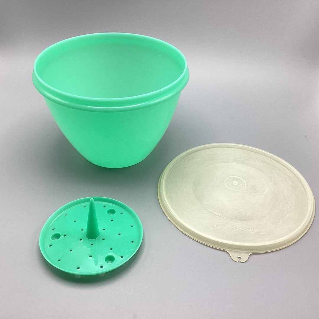 Vintage Tupperware Lettuce Keeper With Core Spike Jadeite Etsy