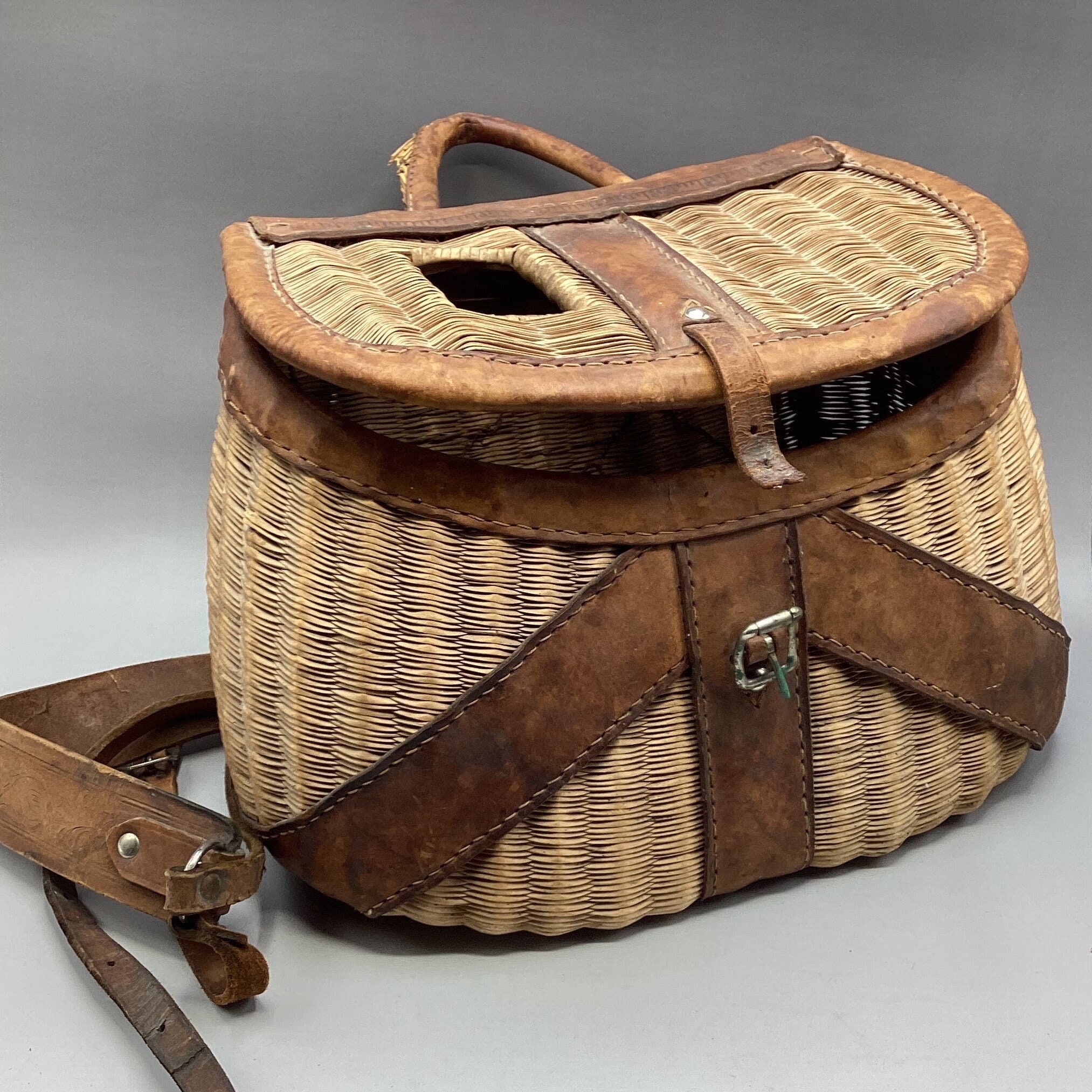 Willow Creel with Web Strap