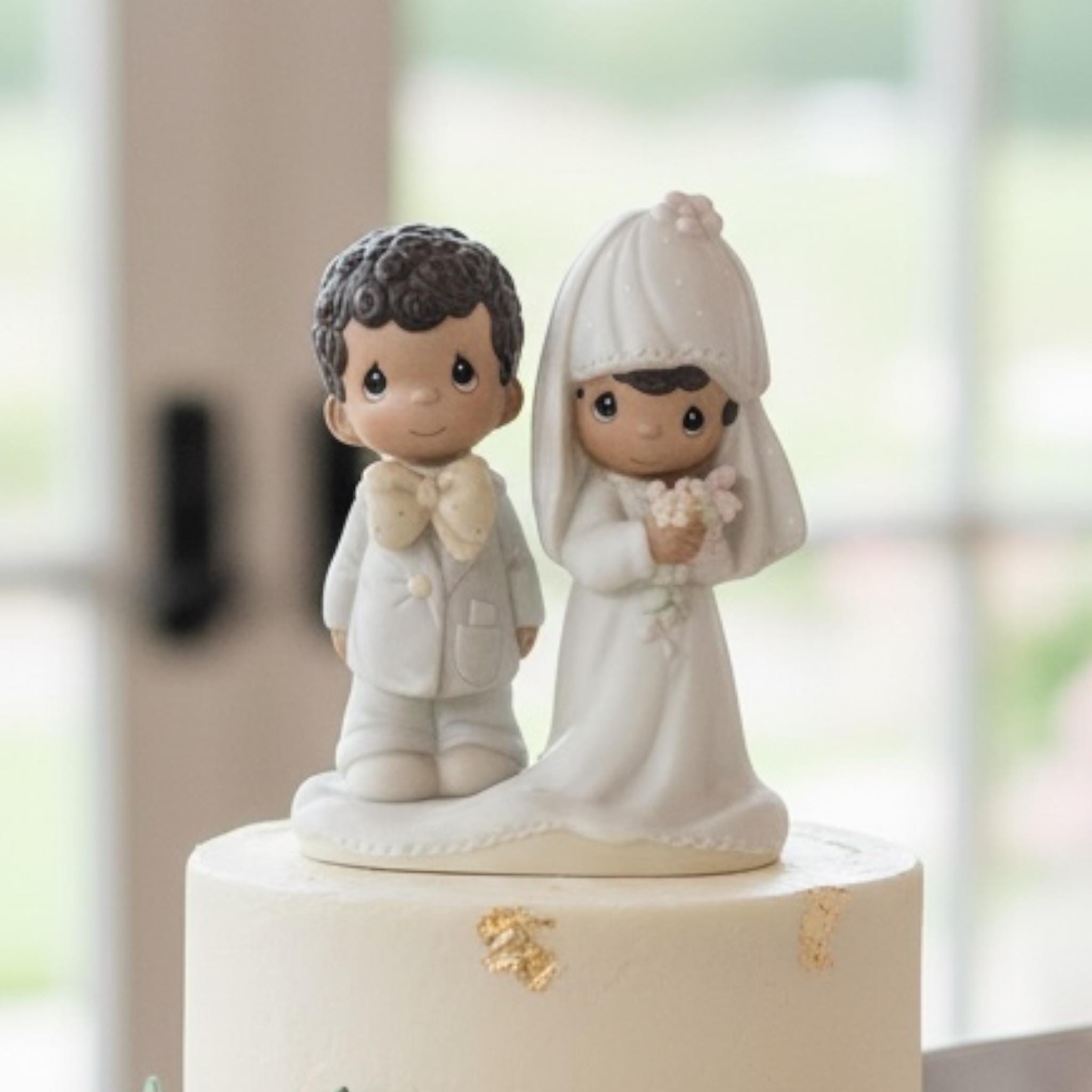 Precious Moments  Precious Moments Best Friends Cake Topper - Cream and Tan main image 2