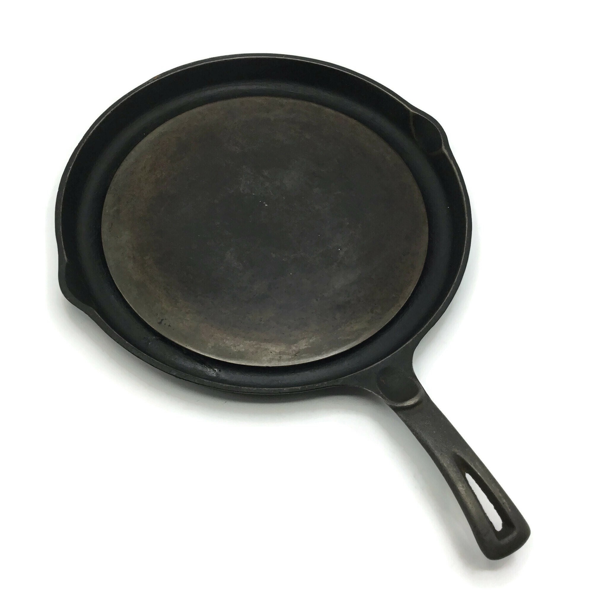 Vintage Wagner Cast Iron Griddle 1109B Round Skillet Primitive