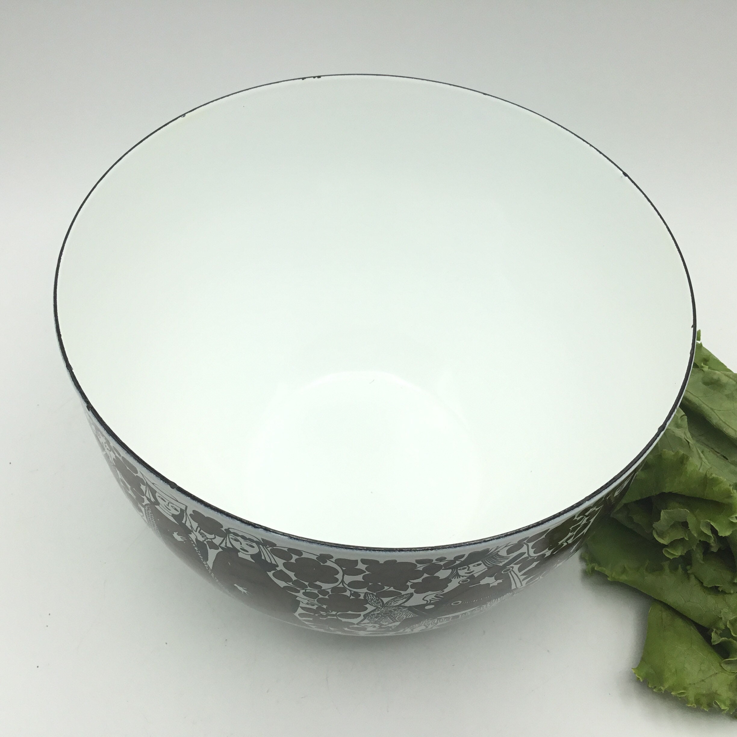 Vintage Medieval Enamel Bowl * Finel Arabia of Finland * Kaj