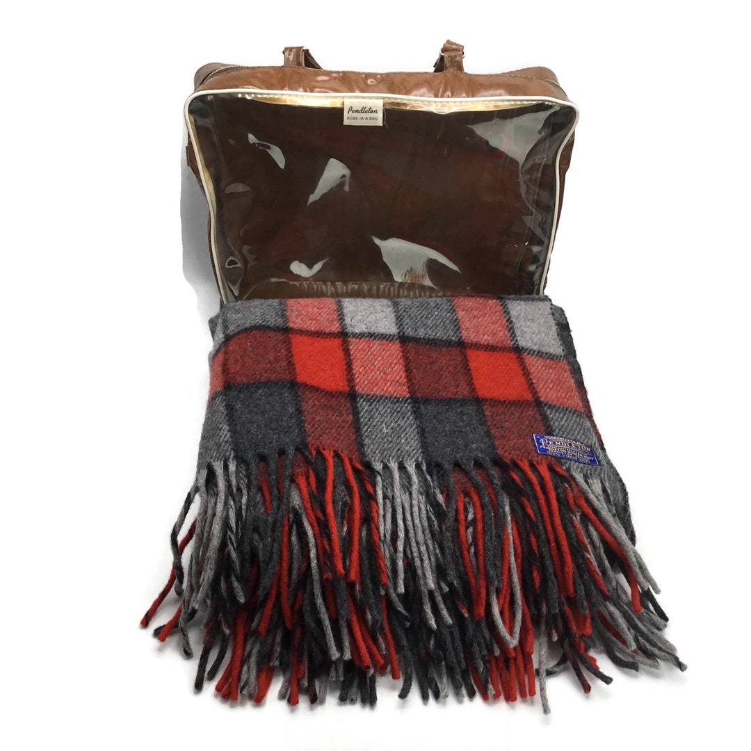 Pendleton Woolen Mills Throw * Classic Wool Plaid Robe in a Bag