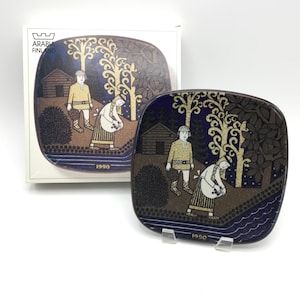 1990 "Annikka” * Arabia Kalevala Annual Collectors Plate with Box