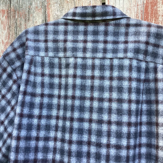 X Large Pendleton Wool  Shirt * Gray Black and Red - image 10