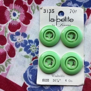 Vintage Buttons * Mid Century Apple Green * Mod Lime Cream Green * Plastic