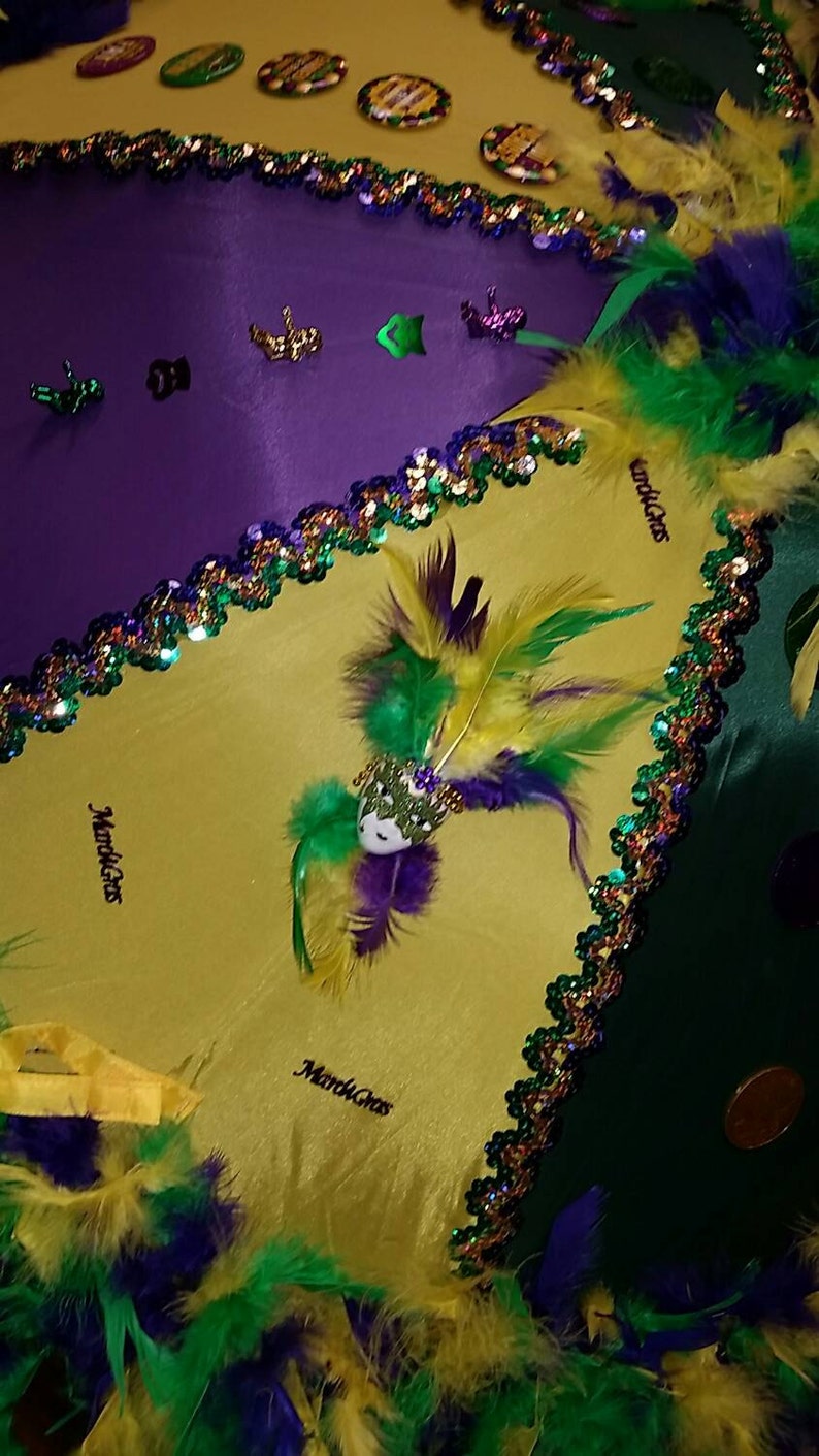 what is mardi gras second line