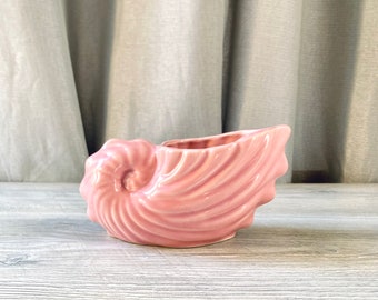 Vintage Pink Ceramic Planter Sea Shell Shape - McCoy Style Midcentury Beach House Decor Pottery