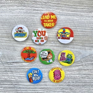 Vintage-Set mit 9 Hippie-Button-Pins You Turn Me On Metal Pin Back Lustige Neuheit