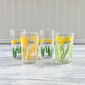 Set of 4 Vintage Swanky Swig Juice Glasses - Yellow Daffodil Tulips Green