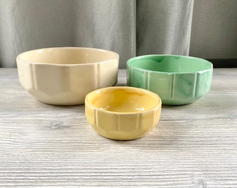 Vintage 3 Piece Nesting Bowl Set - Ceramic Pottery Serving Dishes or Planters with Ribbed Sides Green Yellow White