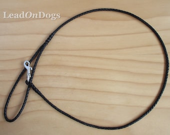 Schwarze Showleine aus geflochtenem Känguruleder 80 cm -LeadOnDogs Jeddah