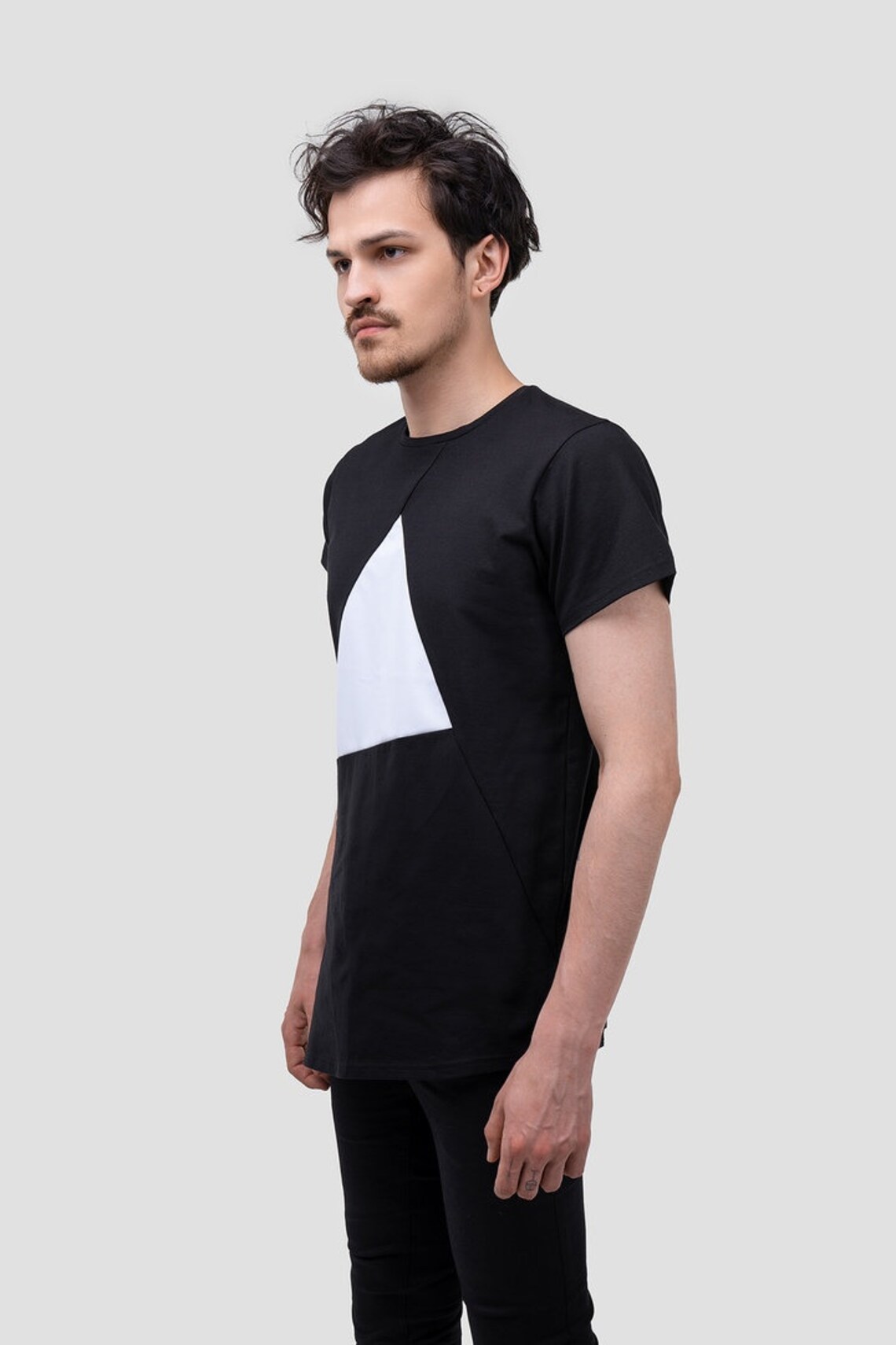 best t shirts for inverted triangle