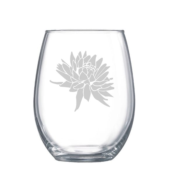 Dahlia flower etched glasses, August or November birth month flower, floral wine glass, plant lover gift, wedding glassware