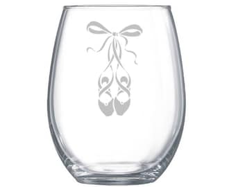 ballet slippers, etched wine glasses, dance etched wine glasses, ballet etched glassware, customized wine glasses, stemless wine glass