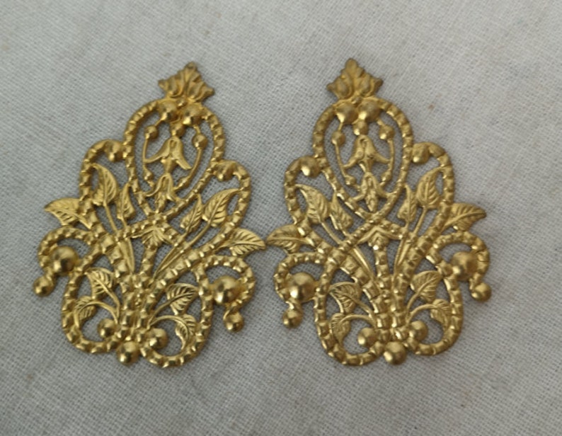 12 pcs of brass filigree charm pendant 35x50mm-raw brass