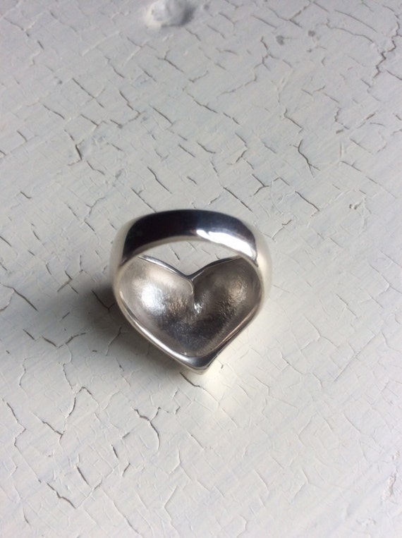 Sterling heart ring - image 6