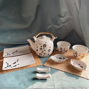 Ceramic Sushi Set, Sushi Lover Gift Idea, Pottery Sushi Set, Minimal Sushi  Set. 