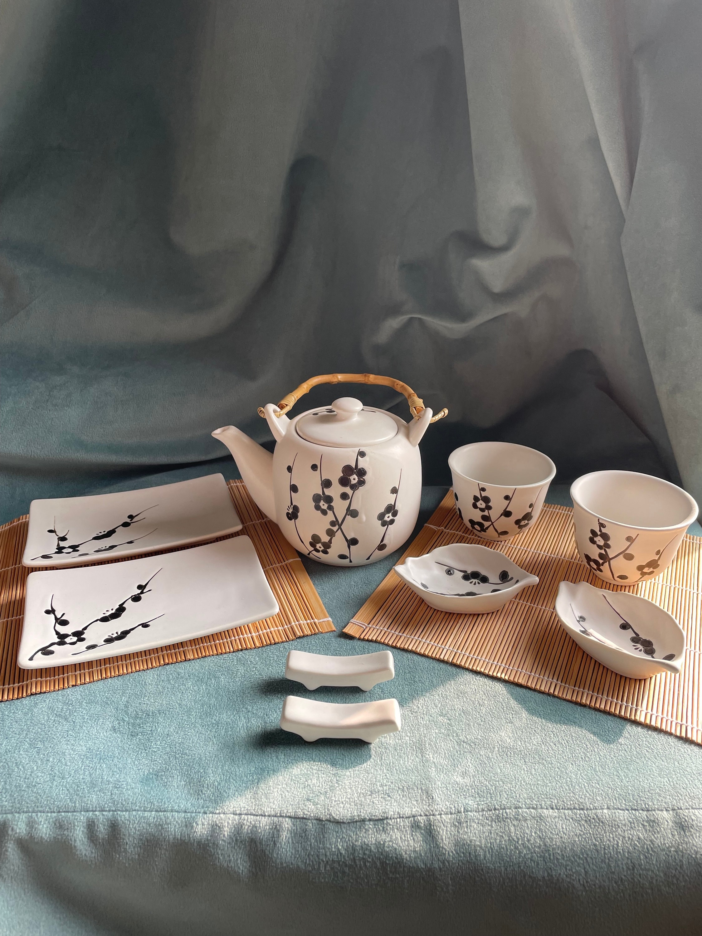 Sushi Set – Nicole Aquillano Ceramics