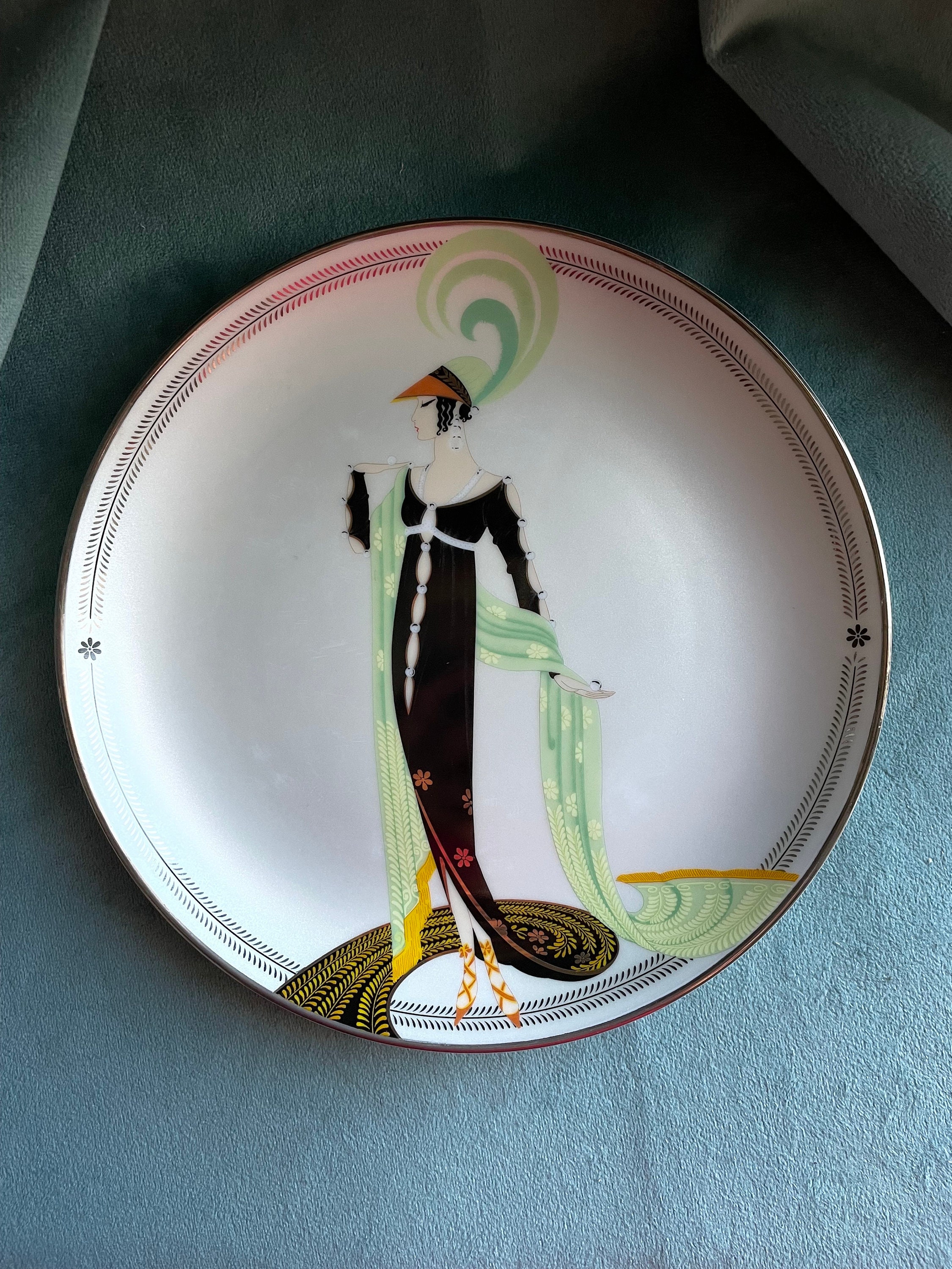 Vintage Art Deco the Franklin Mint Directoire Collectible  House of Erte Directoire Fine Porcelain The Franklin Mint plates ceramic Vintage main image 2