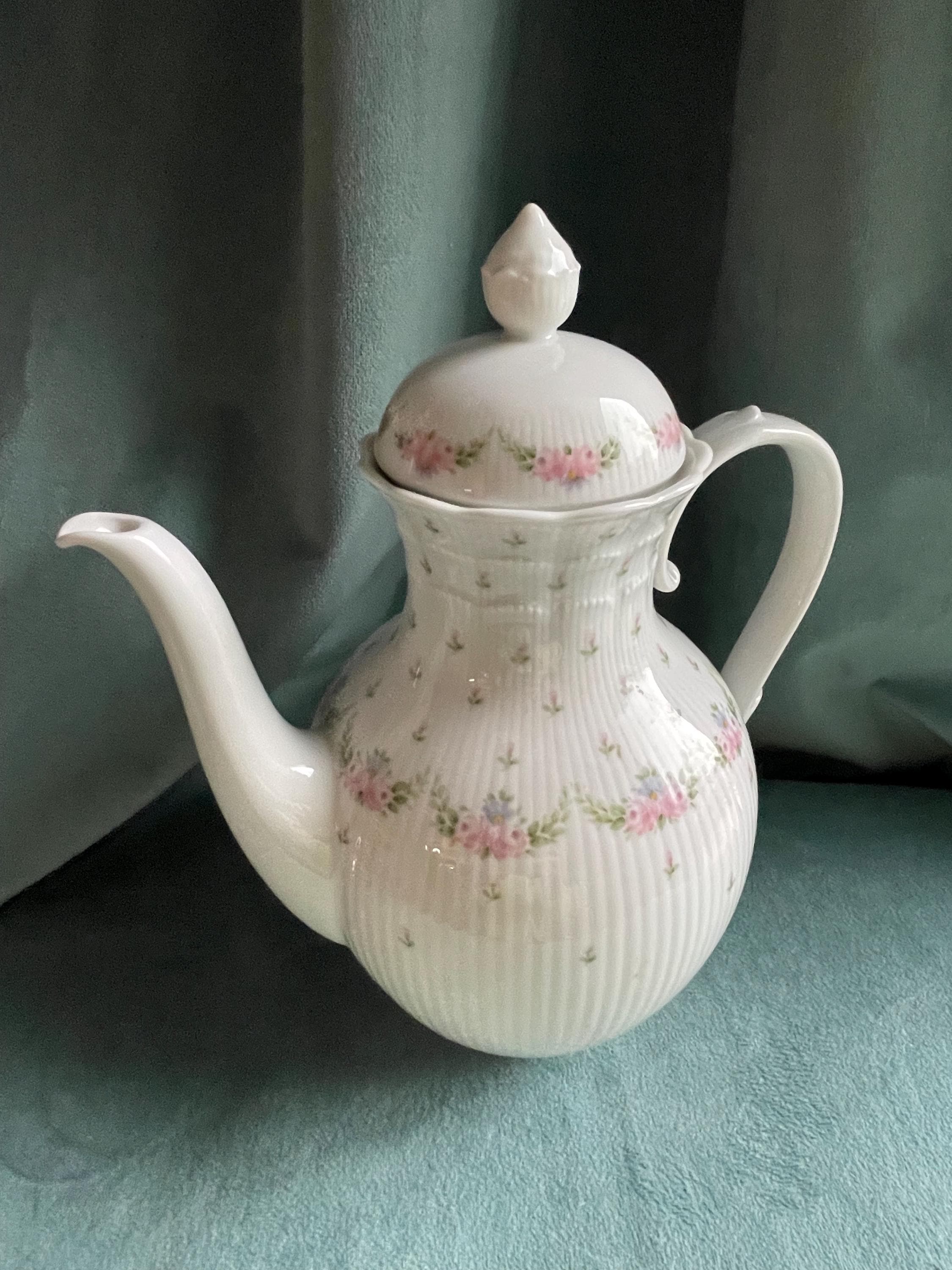Vintage Kaiser Romantica Porcelain Coffee Set: Floral Marseille