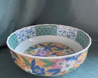 Vintage Chinese Chinoiserie Porcelain Floral & Birds Serving Bowl