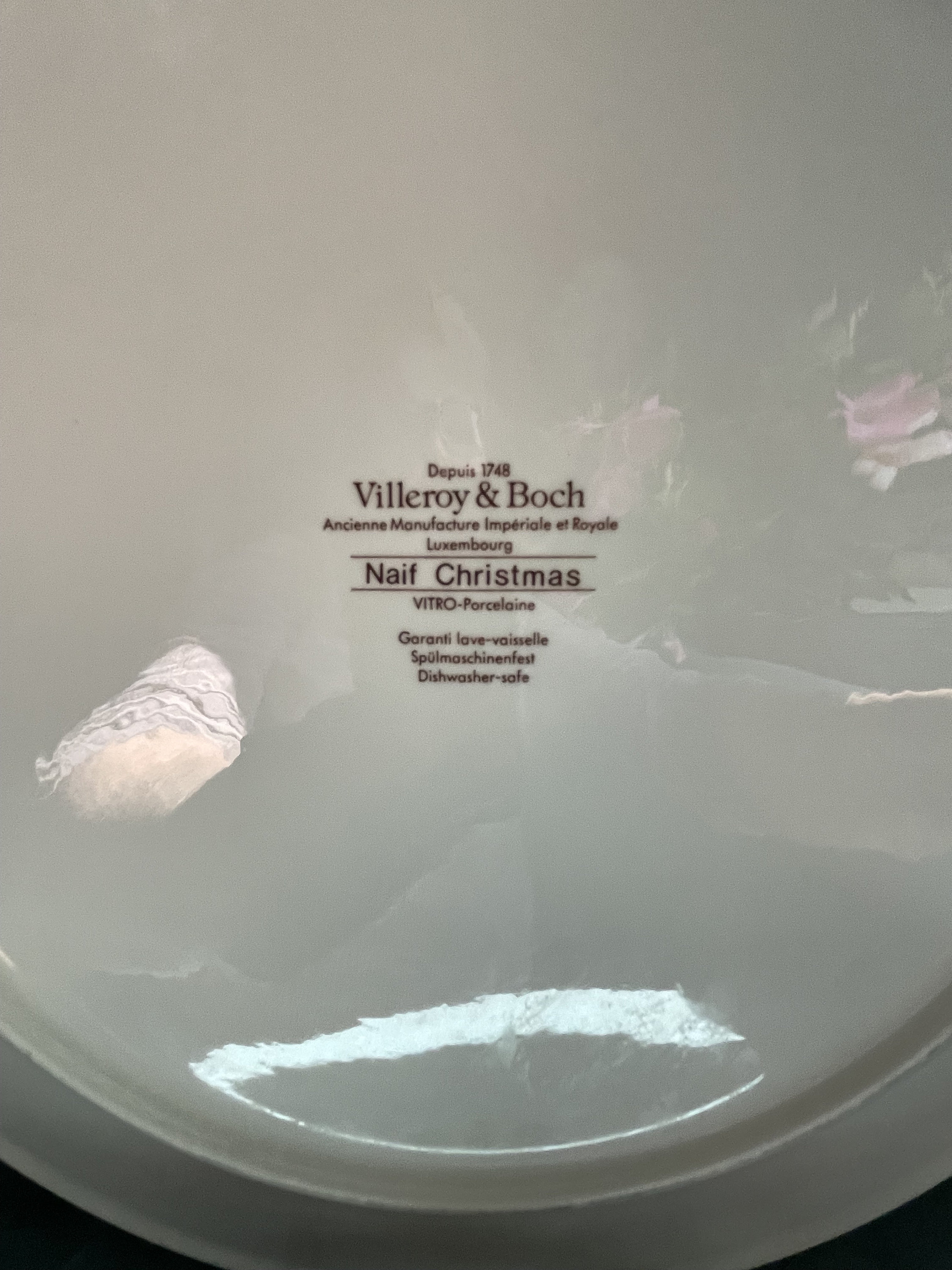 Villeroy & Boch Naif Christmas Porcelain Serving Chop Plate Villeroy & Boch Naif Christmas Porcelain Serving Chop Plate