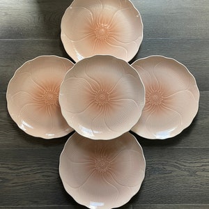 Mikasa Spring Amaryllis Pink Floral Shaped Dinner Plates Set of 5