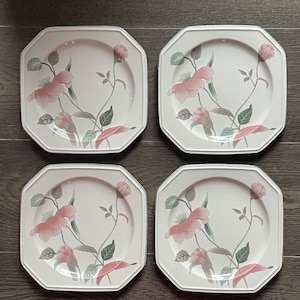 Vintage Mikasa Continental Silk Flowers Octagon Ceramic Appetizer, Salad or Dessert Plates Set of 4 Like New