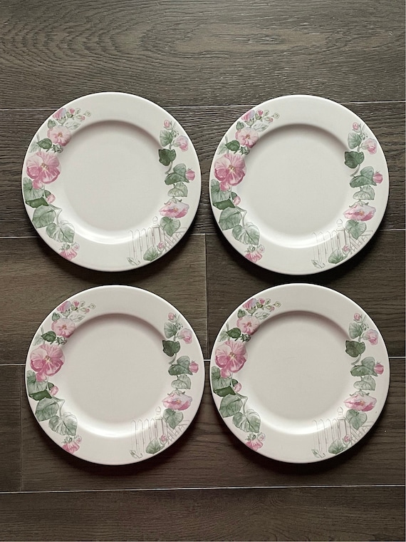 Vintage Pfaltzgraff Cape May Stoneware Dinner Plates: Floral