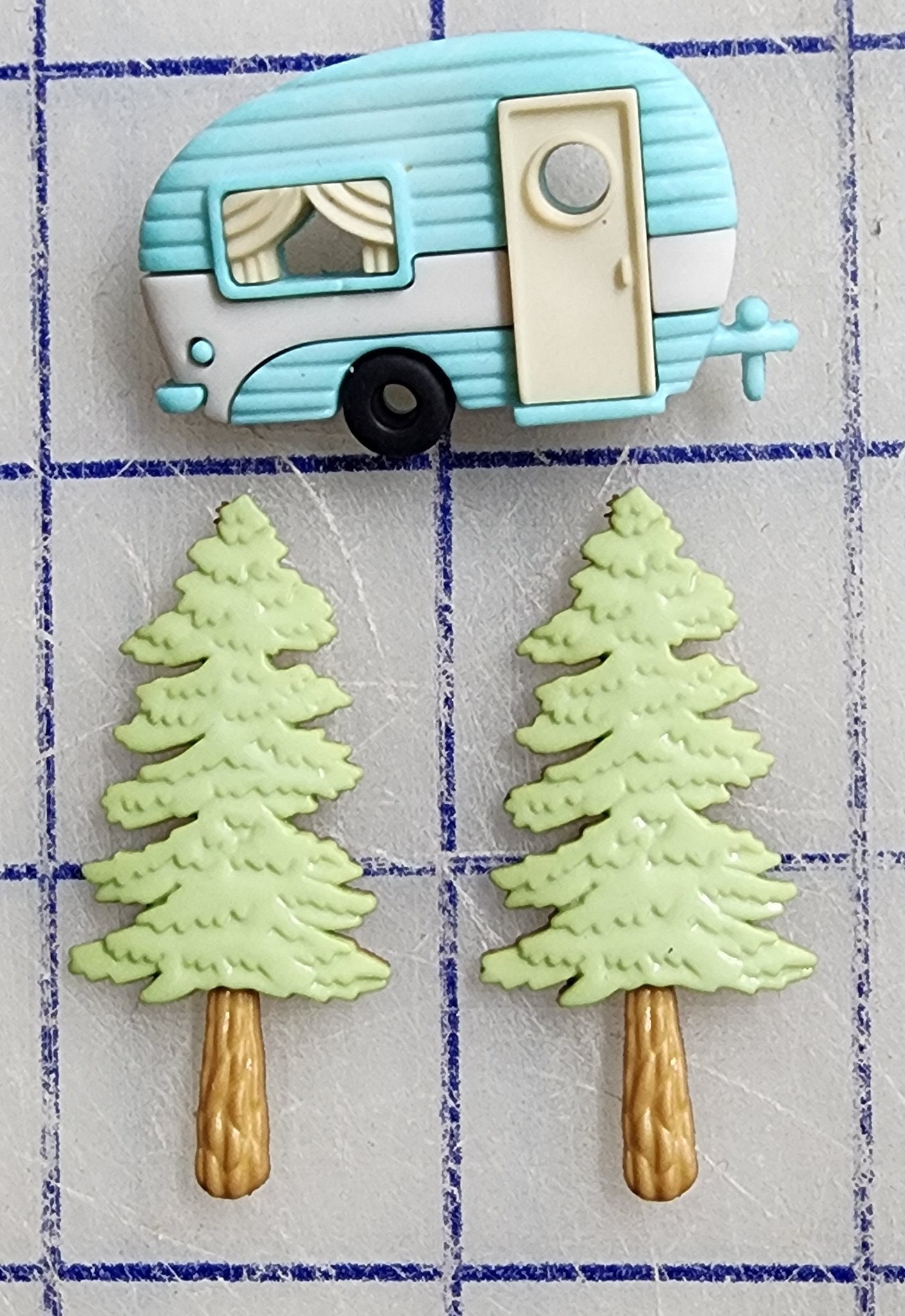 Pine Tree Buttons Travel Trailer and Pine Trees. Wounderful Detail. 3D, 2 Matching Trees ...