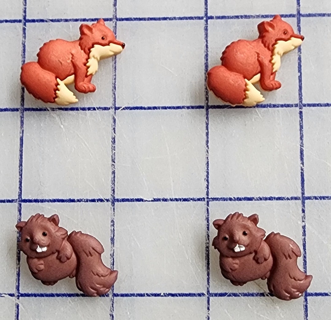 Super Cute Fox & Beaver Buttons. Wounderful Detail. 2 Different Style ...