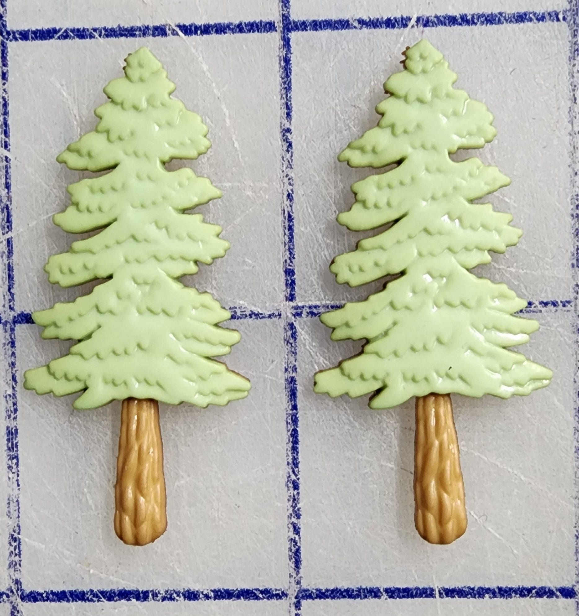 Pine Tree Buttons Travel Trailer and Pine Trees. Wounderful Detail. 3D, 2 Matching Trees ...