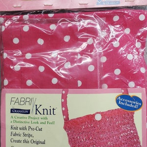 Fabri Knit de Cranston. Kit de tejido. Bolso de mano Pretty in Pink. Tiras de tela precortadas para tejer, tela de forro y cordón.